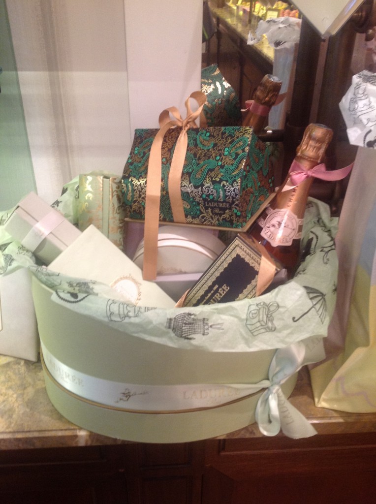 Christmas gift idead by Ladurée