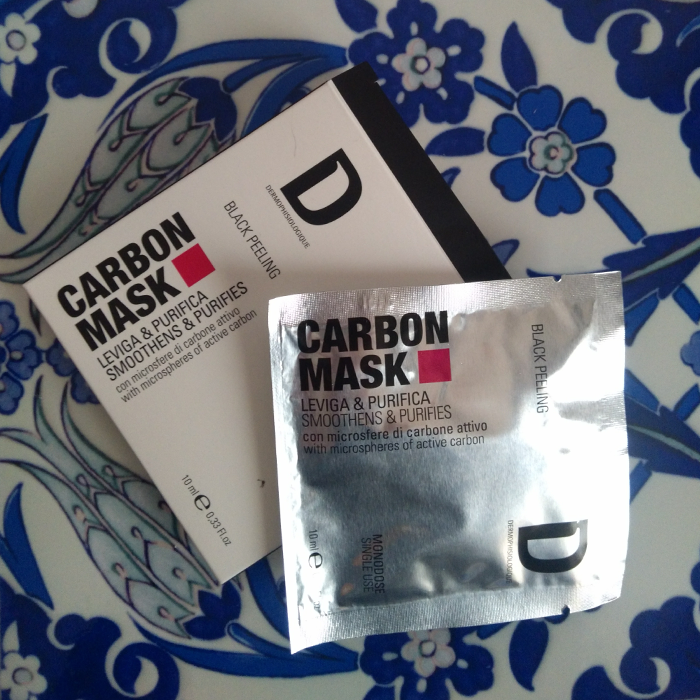Beauty_routine_bisettimanale_carbon_mask_Dermophisiologique